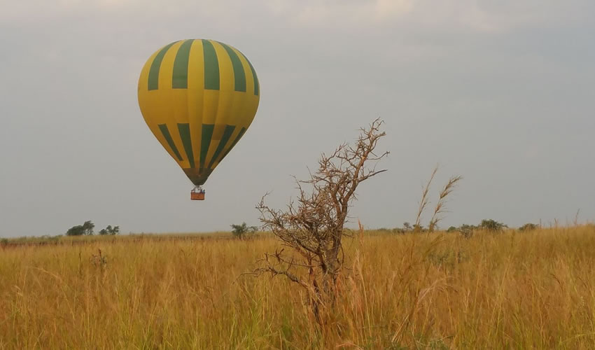 hot airbaloon in murchison falls national park