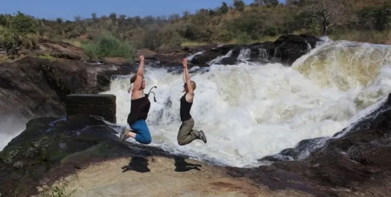 What to pack for Wildlife safari in Murchison falls national park?