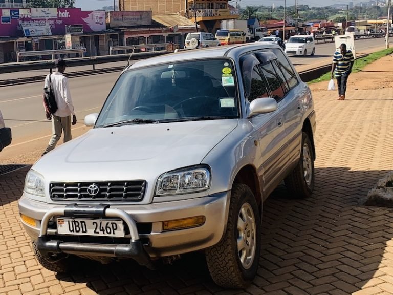 Affordable 4×4 Rentals for a Self-Drive Safari in Uganda
